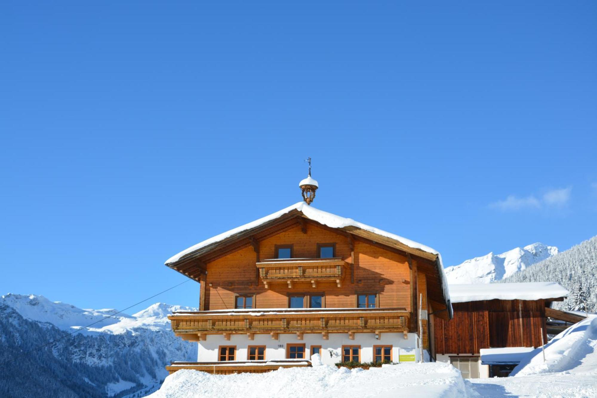 Ski In-Ski Out - Gaestehaeuser Saalbach-Hinterglemm - Wallegghof Christianhof Exteriér fotografie