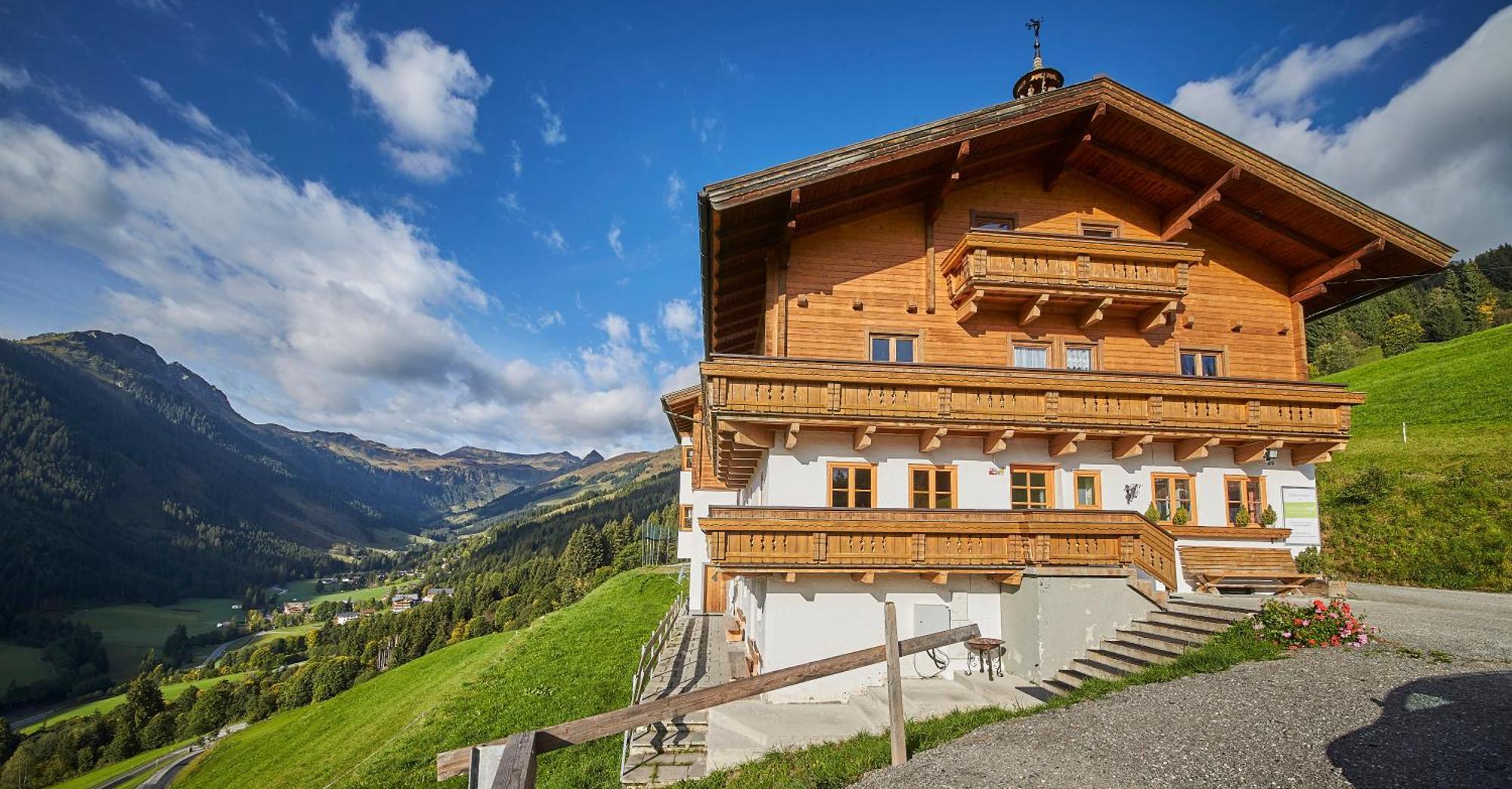 Ski In-Ski Out - Gaestehaeuser Saalbach-Hinterglemm - Wallegghof Christianhof Exteriér fotografie