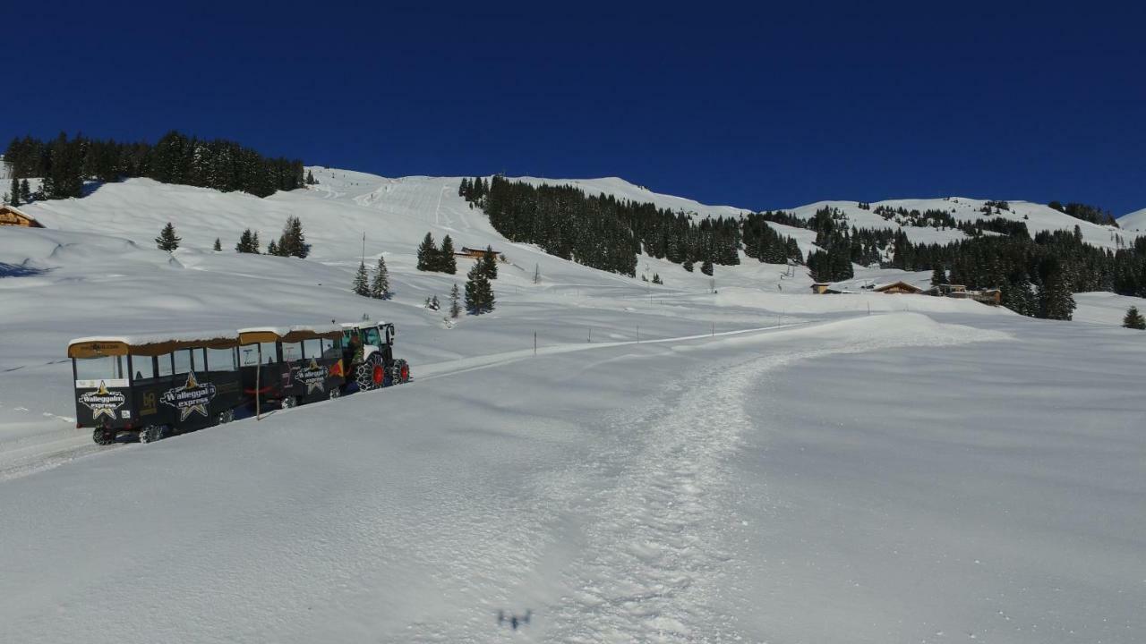 Ski In-Ski Out - Gaestehaeuser Saalbach-Hinterglemm - Wallegghof Christianhof Exteriér fotografie